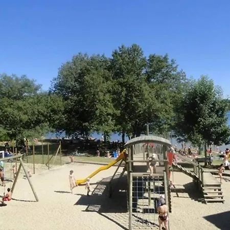 Apartmán T2 3 Etoiles St Geniez D'olt 1 Piscines 75 *