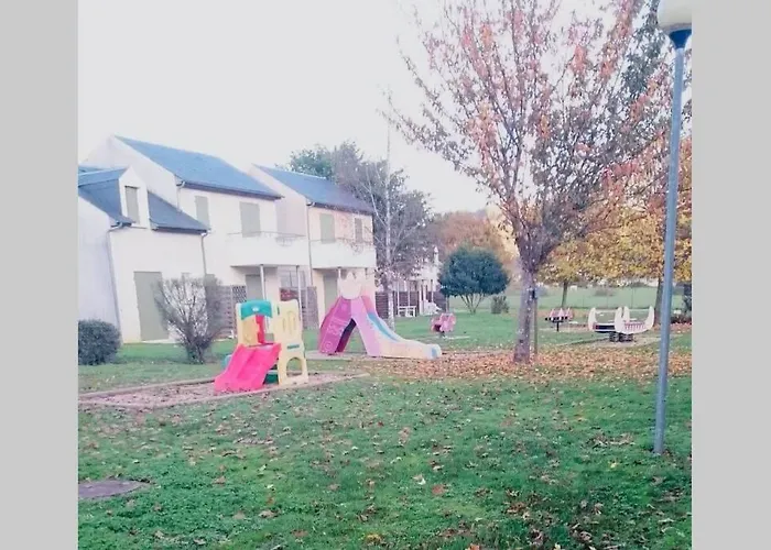 Lejlighed T2 3 Etoiles St Geniez D'olt 2 Piscines Chauffees 75 *